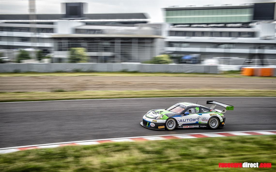 porsche-911-gt3-r-2018-evo