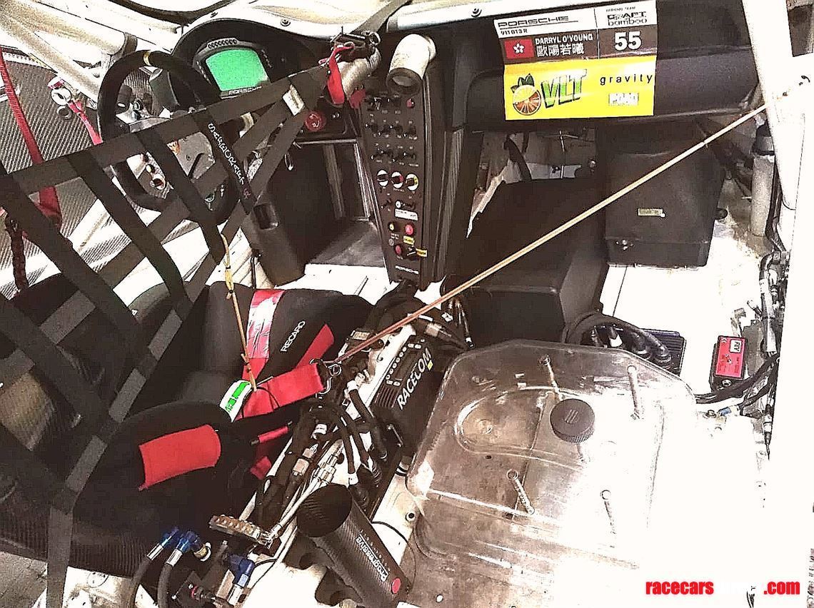 porsche-911-gt3-r-2018-evo