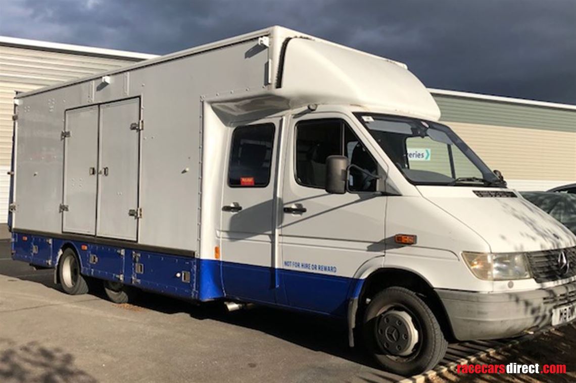 mercedes-benz-412-td-race-transporter