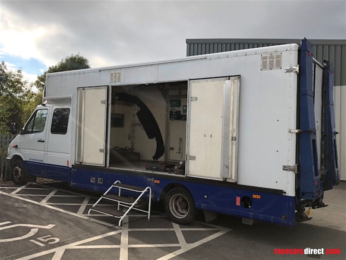 mercedes-benz-412-td-race-transporter