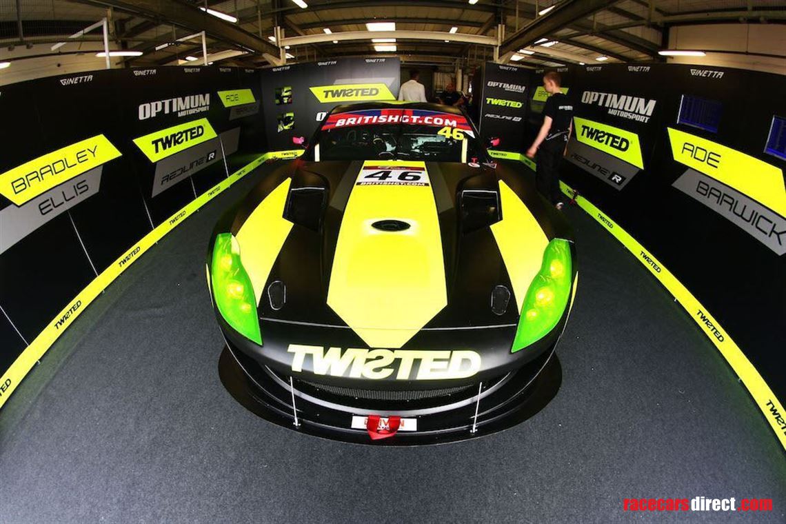 magnetic-seamless-garage-walling