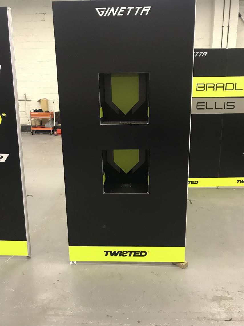 magnetic-seamless-garage-walling