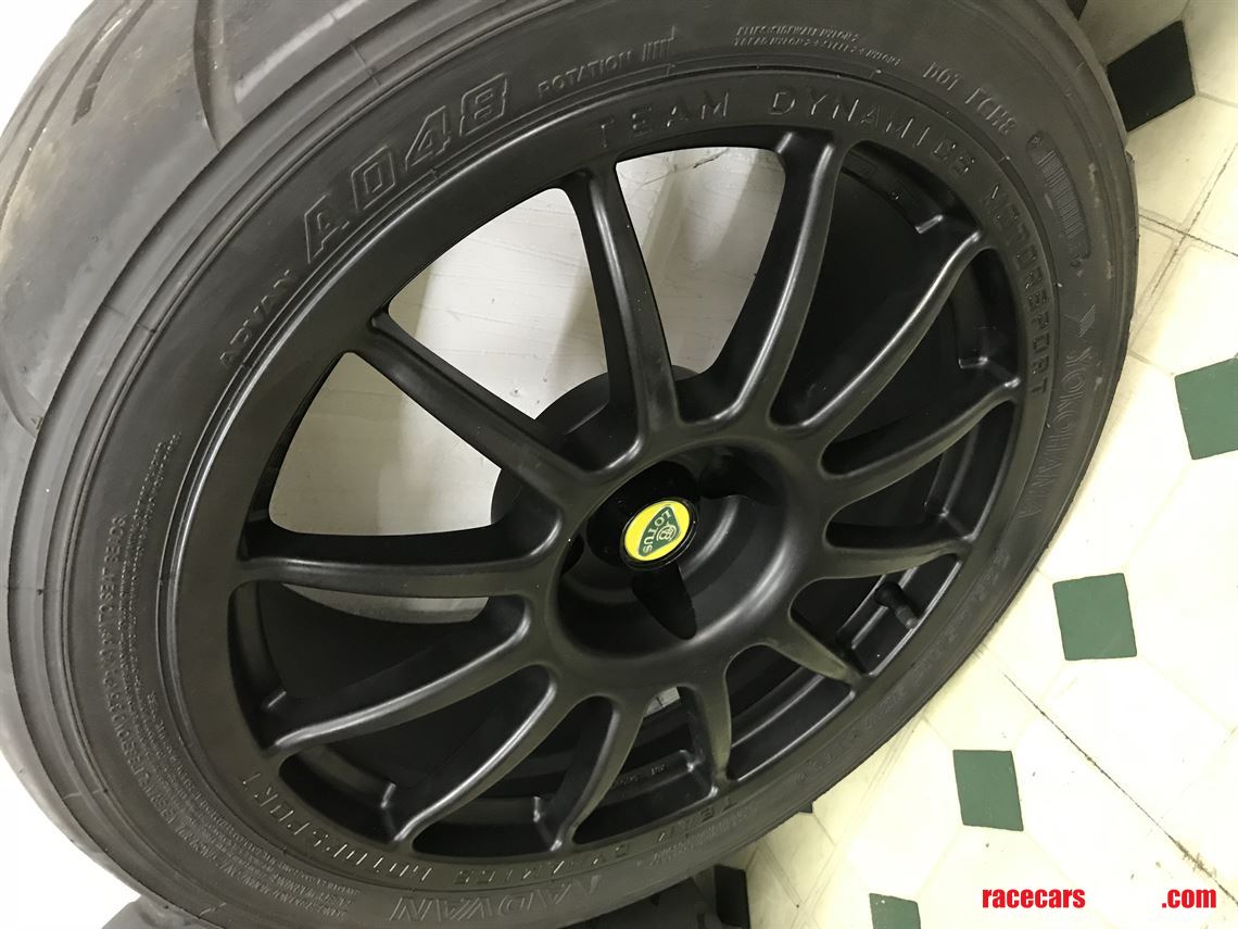 set-of-4-wheels-and-tyres-for-lotus-elise