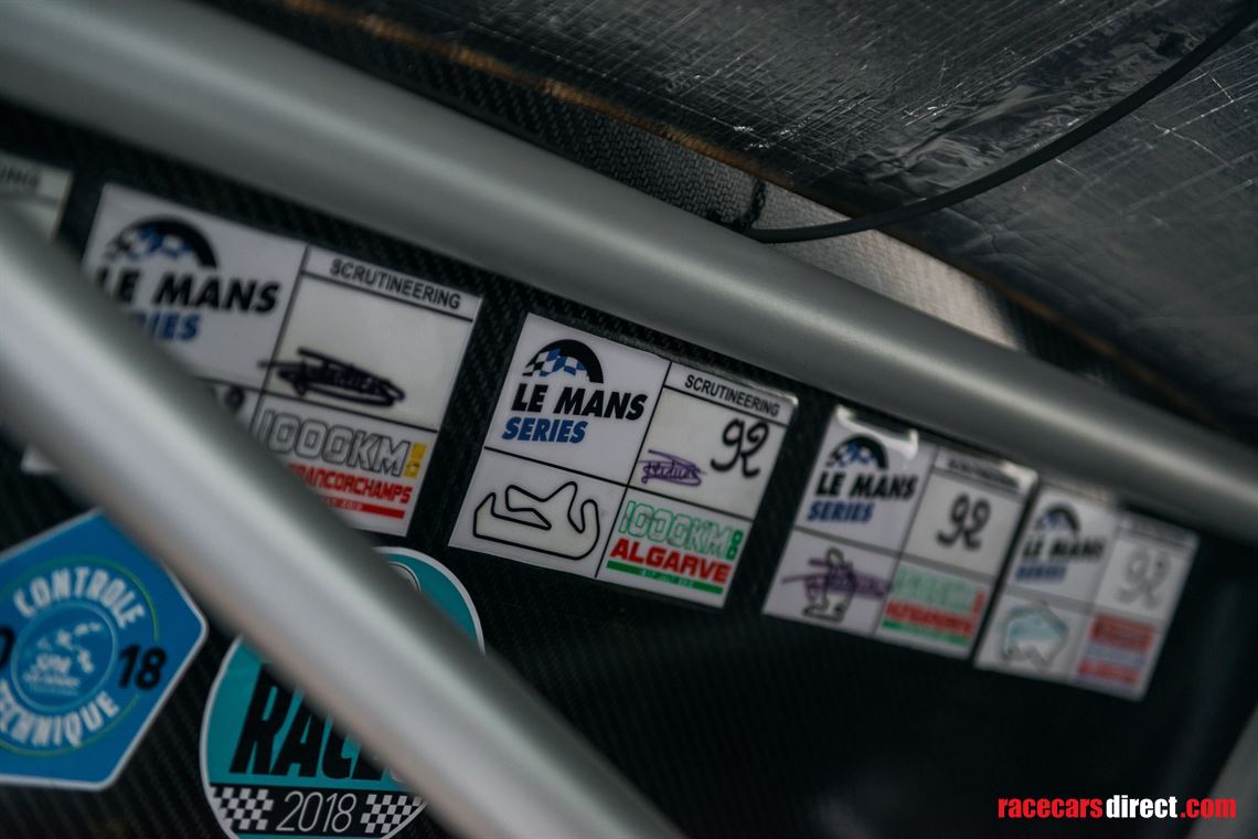 2010-aston-martin-vantage-gt2-006