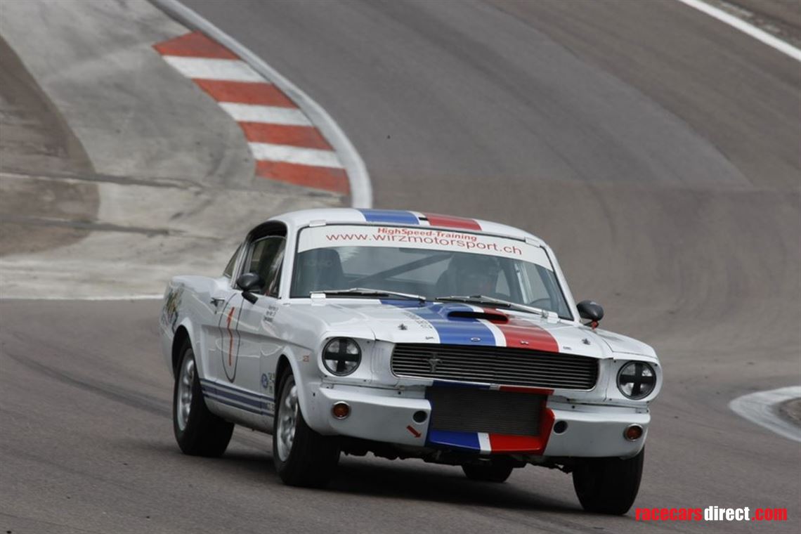 racing-mustang-fastback-19651966
