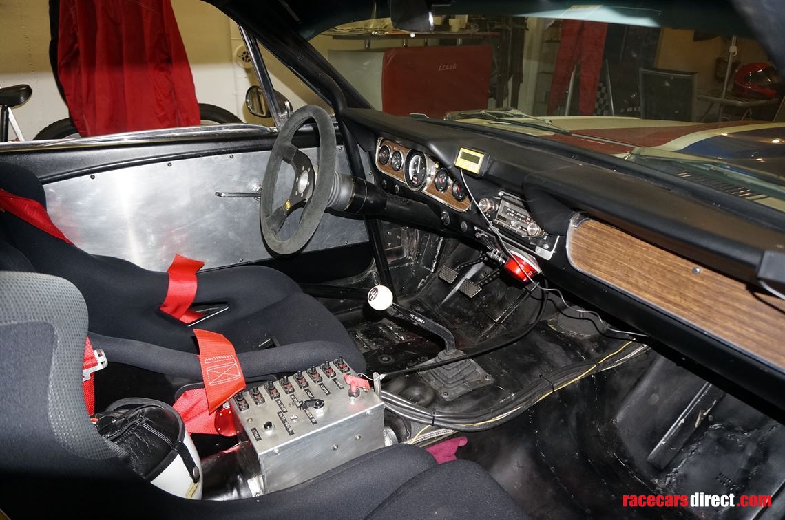 racing-mustang-fastback-19651966