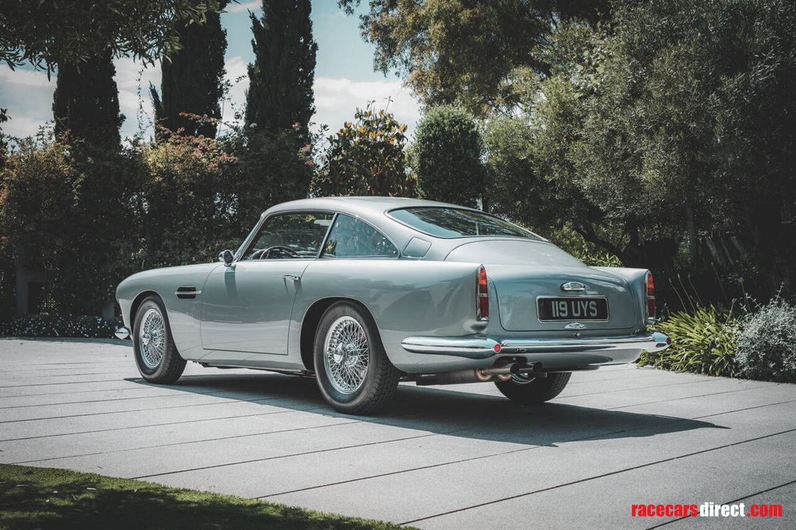 1960-aston-martin-db4-series-1-lhd