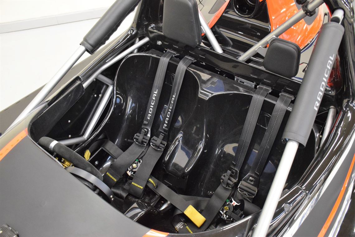 Racecarsdirect.com - 2018 Radical SR3 RSX, Black/Fluoro