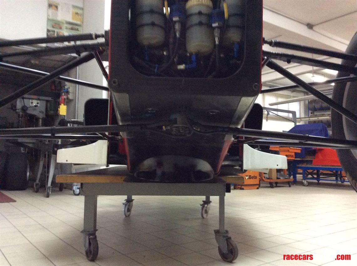 f3000-lola-b0250-rolling-chassis