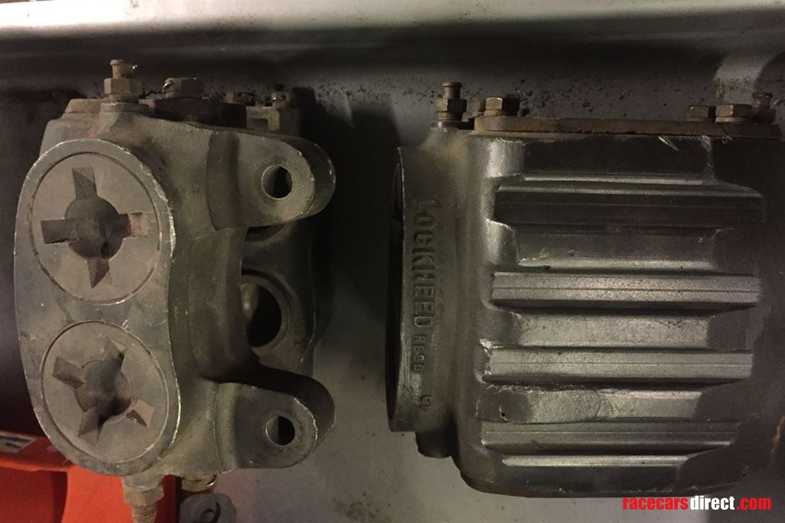 pair-ap-lockheed-historic-cp2290-4-pot-alloy