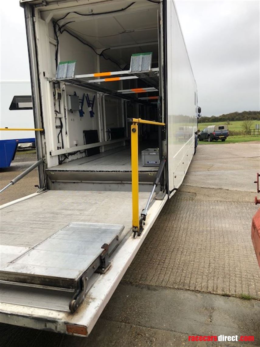 6-car-race-trailer-daf-tractor-unit