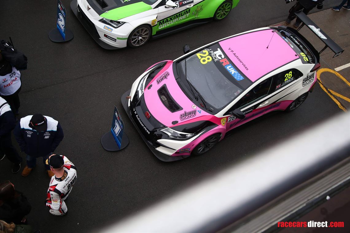 2016-honda-civic-tcr-fk2