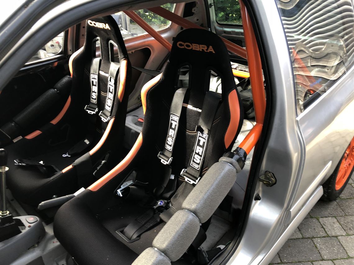 clio-172-phase-1-track-car