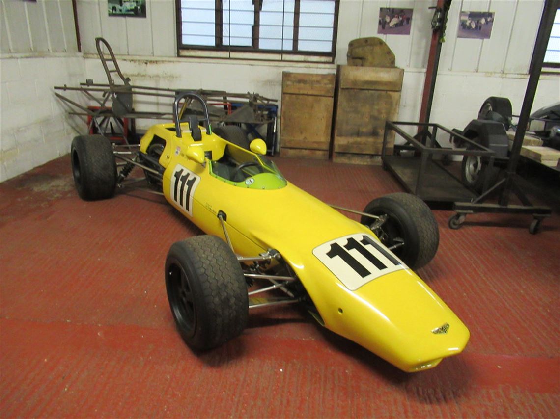 chevron-b17-formula-3---must-be-sold