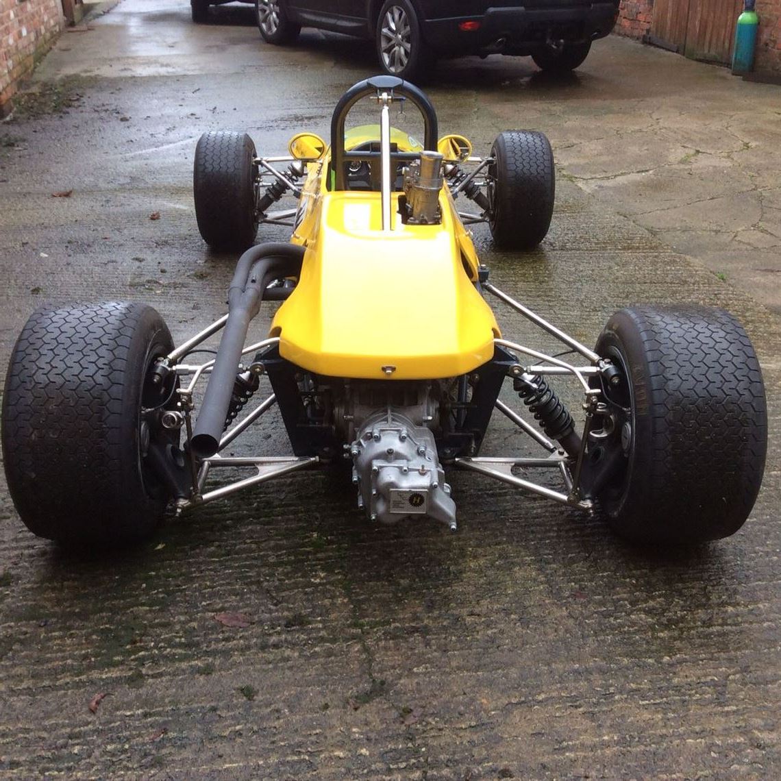 chevron-b17-formula-3---must-be-sold