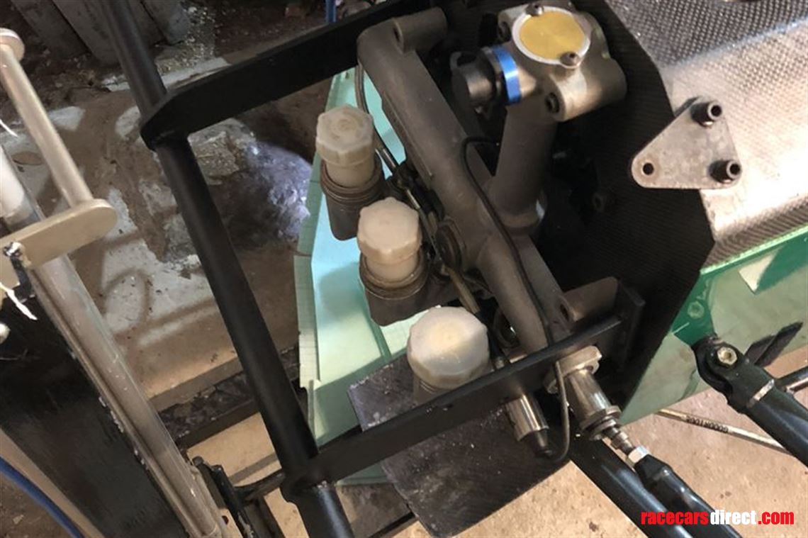 formula-renault-tatuus-set-up-bars