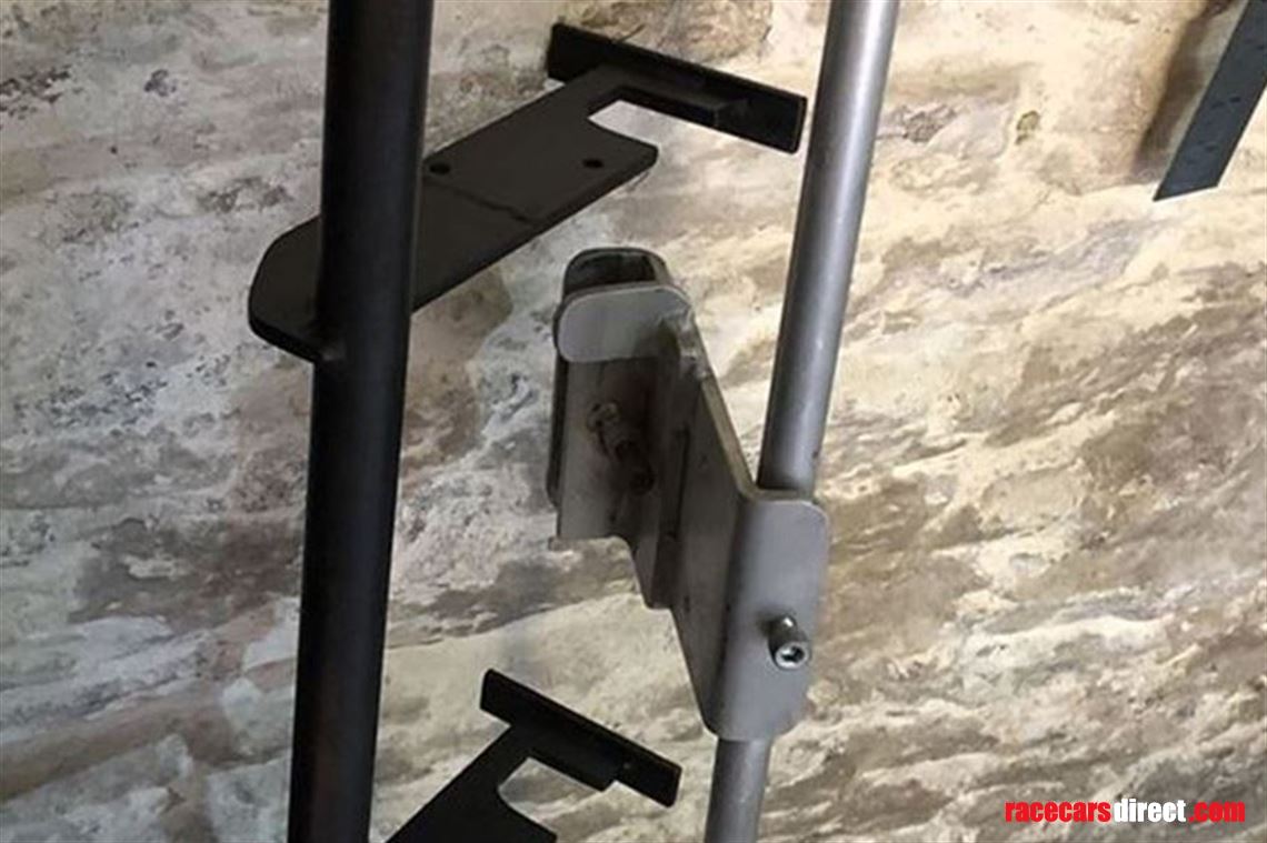 formula-renault-tatuus-set-up-bars