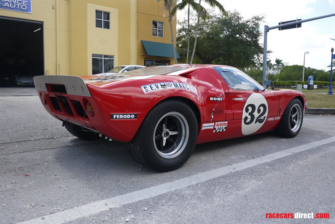 1966-ford-gt40-mk1-rcr-replica