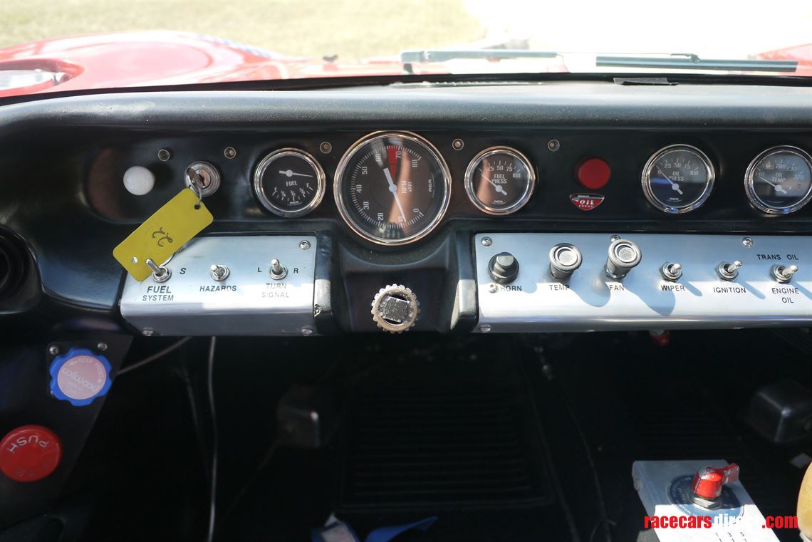 1966-ford-gt40-mk1-rcr-replica