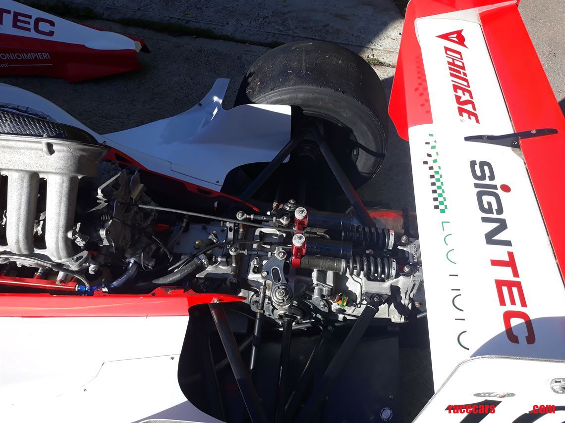 formula-renault-20l-tatuus-2004