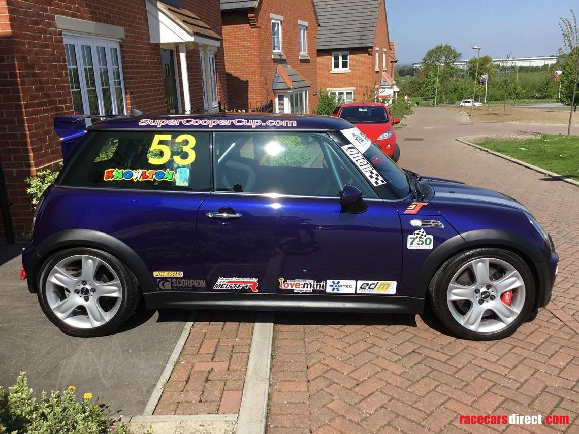 mini-cooper-s-r53-race-track-car