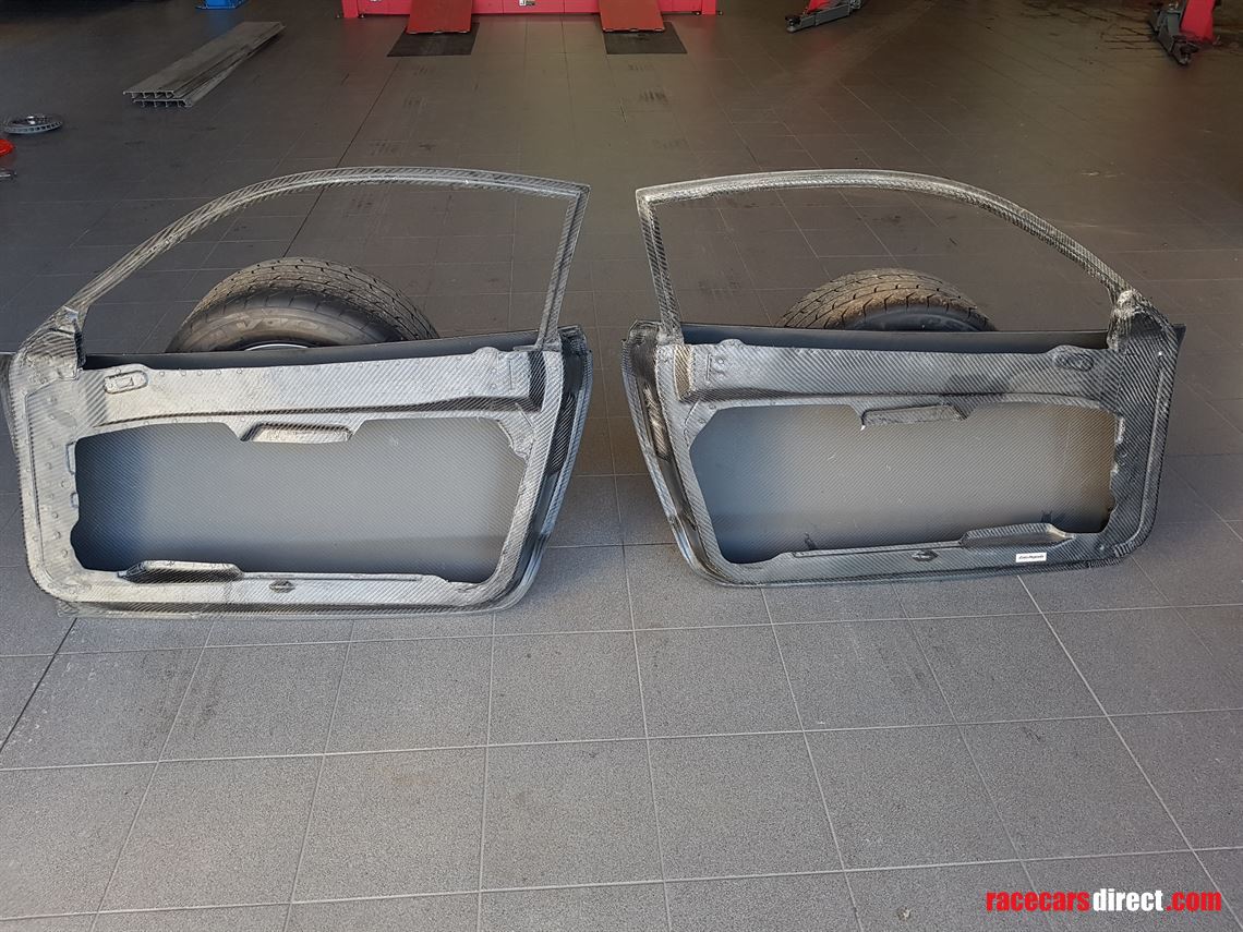 ferrari-430360-carbon-doors