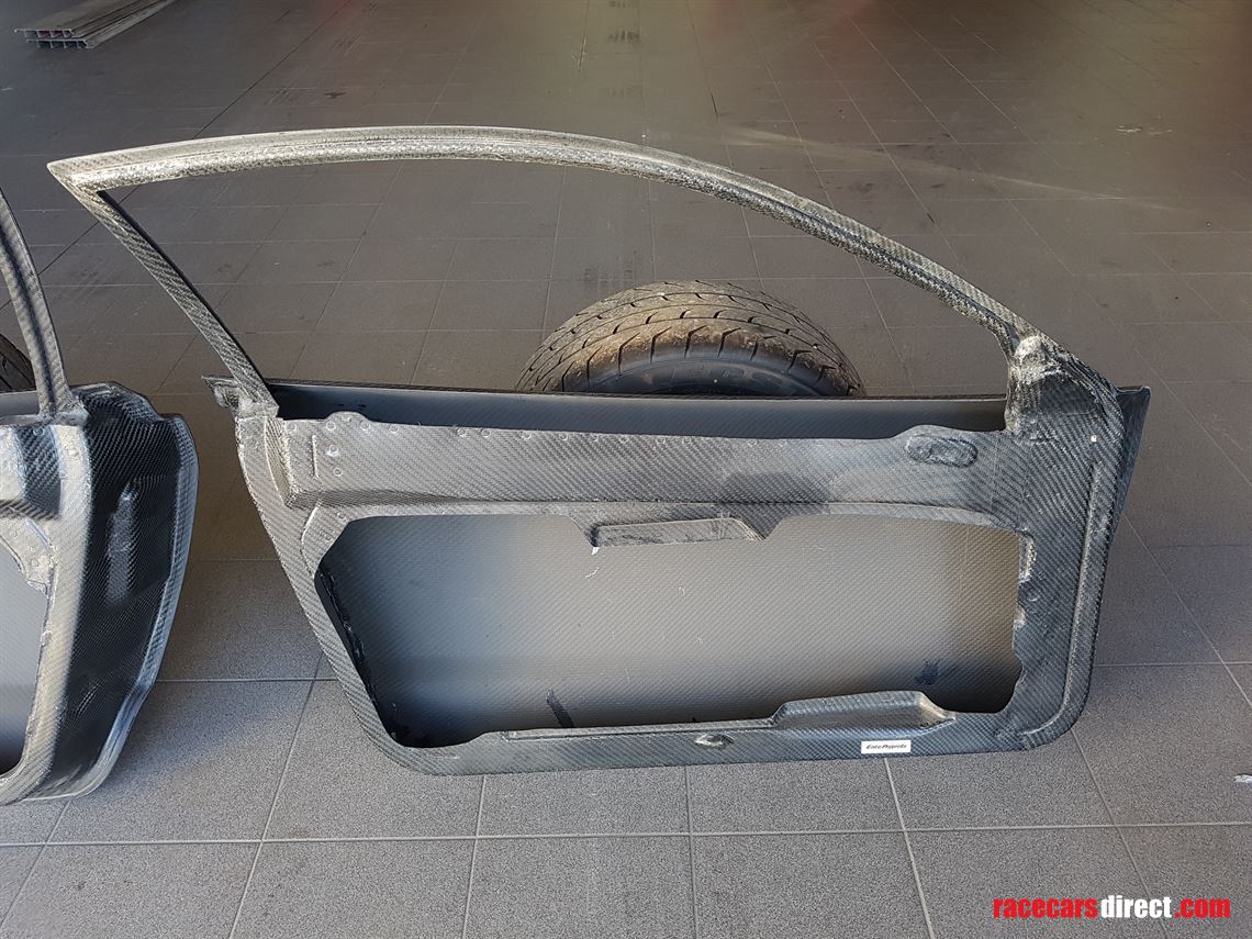 ferrari-430360-carbon-doors