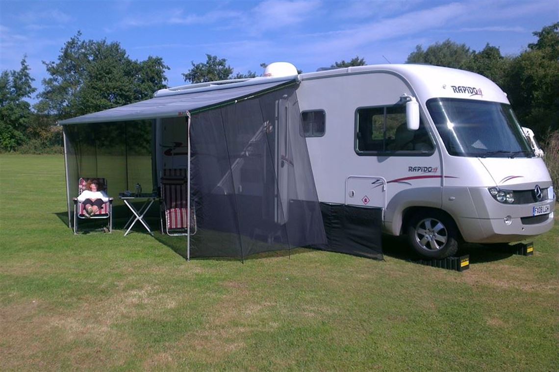 rapido-999m-motorhome-auto