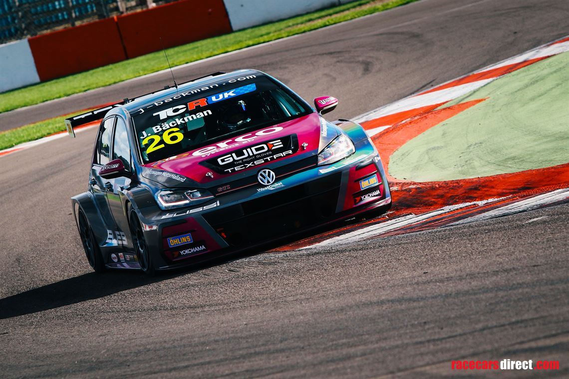 volkswagen-golf-gti-tcr