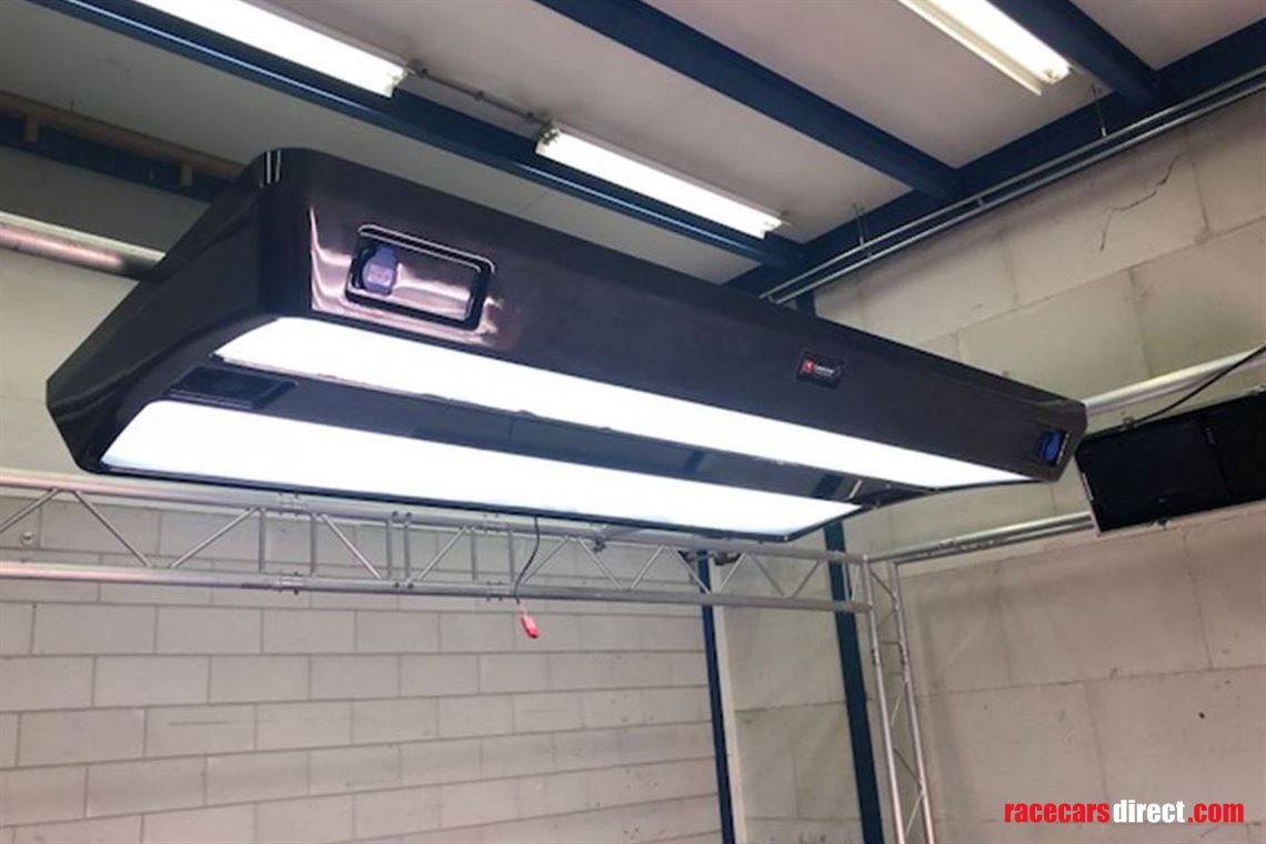 carbon-caseliner-led-light-power-hood