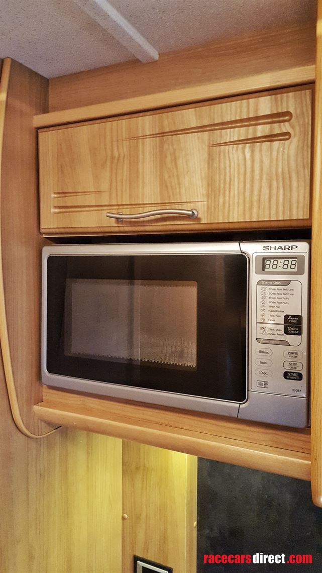 rs-motorhome-racecruiser