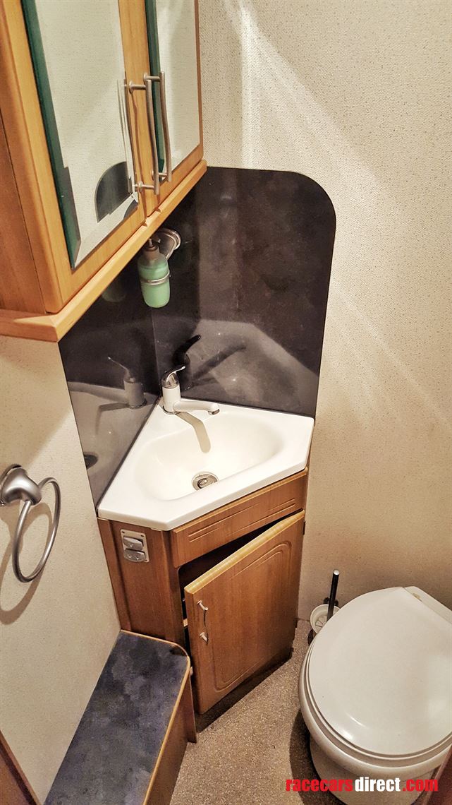 rs-motorhome-racecruiser