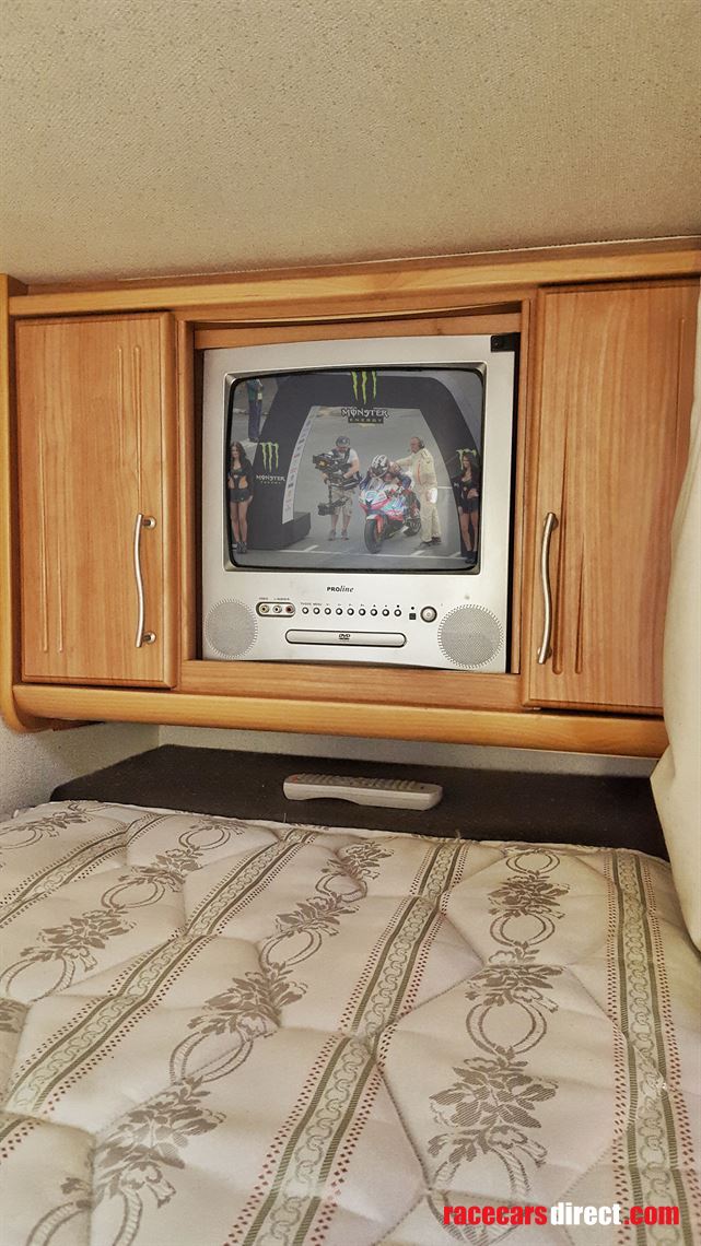 rs-motorhome-racecruiser