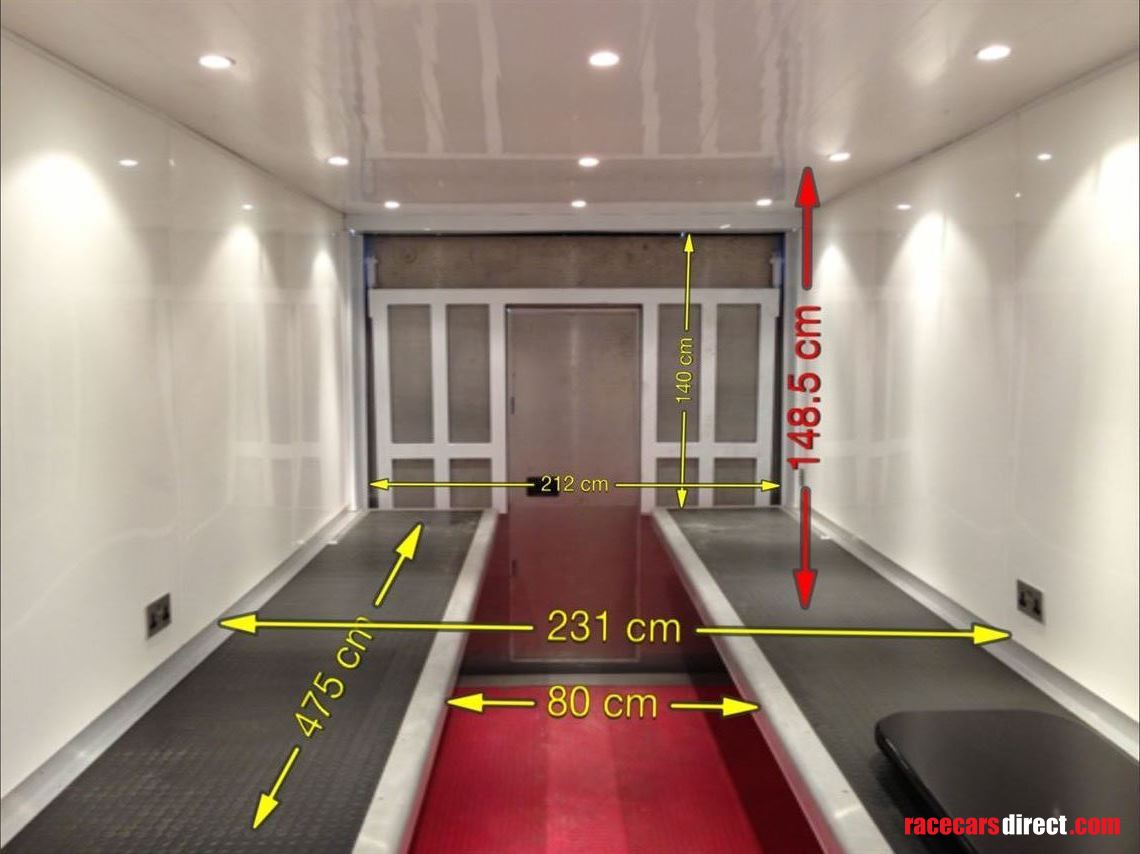 scania-18t-rigid-transporter-with-living-hopk