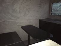 scania-18t-rigid-transporter-with-living-hopk