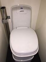 scania-18t-rigid-transporter-with-living-hopk