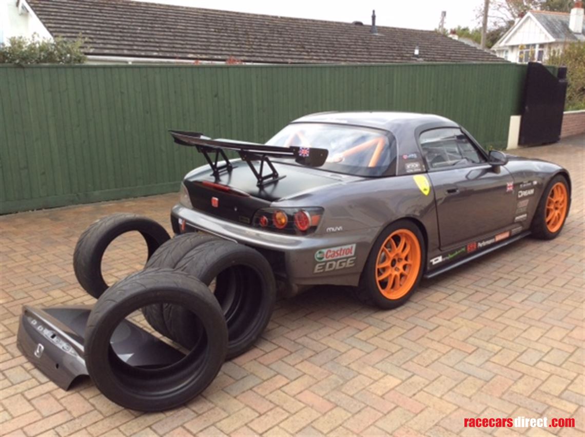 honda-s-2000-race-track-car