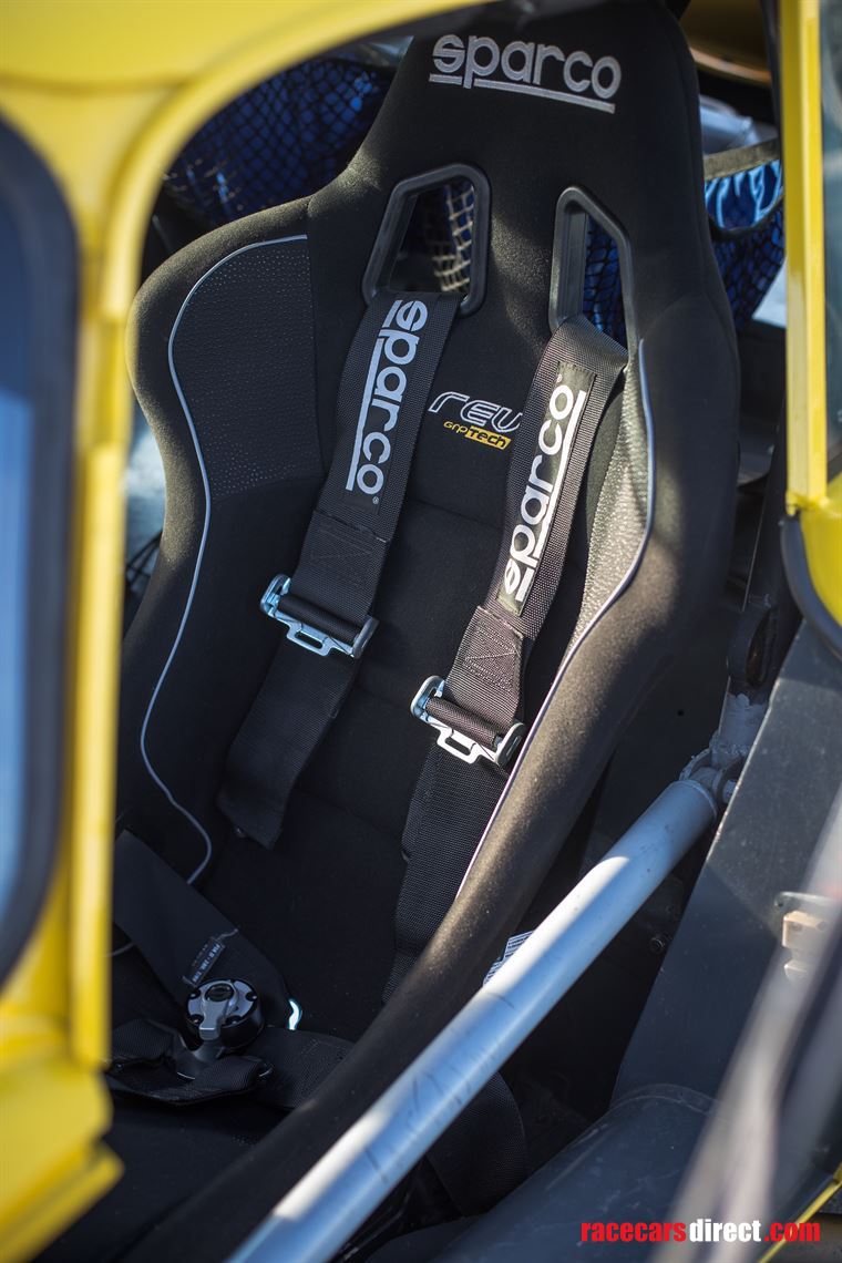 jaguar-e-type-38-fhc-coupe-fia