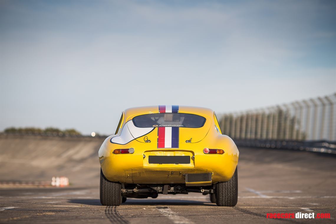 jaguar-e-type-38-fhc-coupe-fia