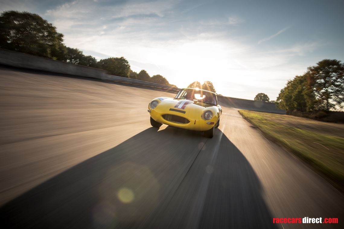 jaguar-e-type-38-fhc-coupe-fia