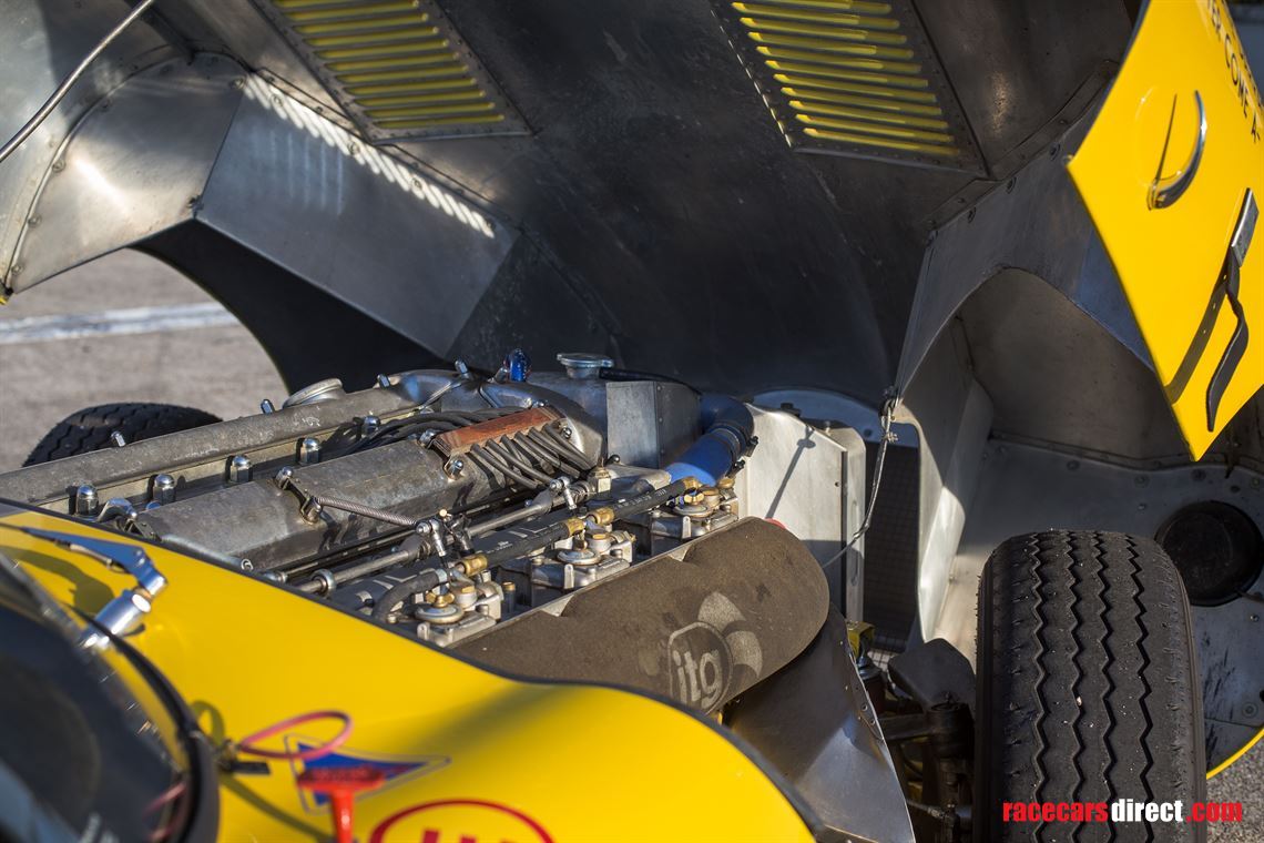 jaguar-e-type-38-fhc-coupe-fia