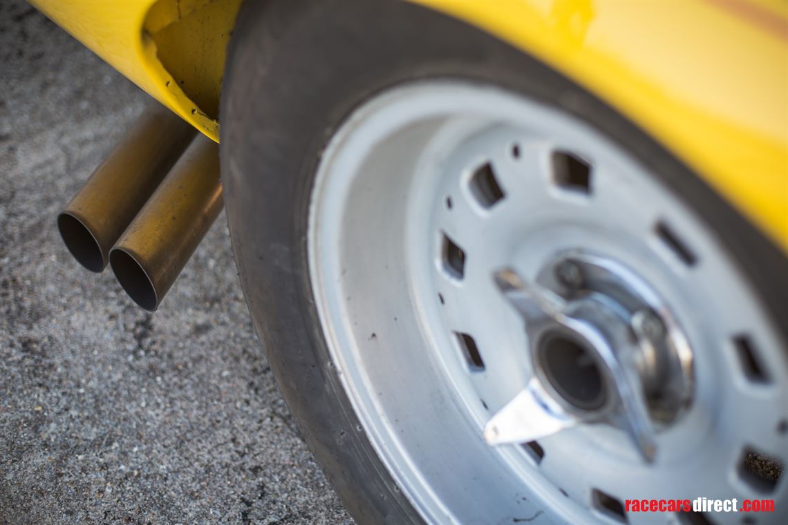 jaguar-e-type-38-fhc-coupe-fia