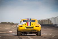 jaguar-e-type-38-fhc-coupe-fia