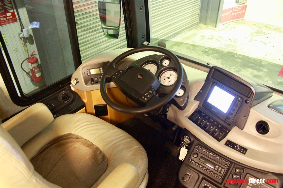 fleetwood-revolution-40l