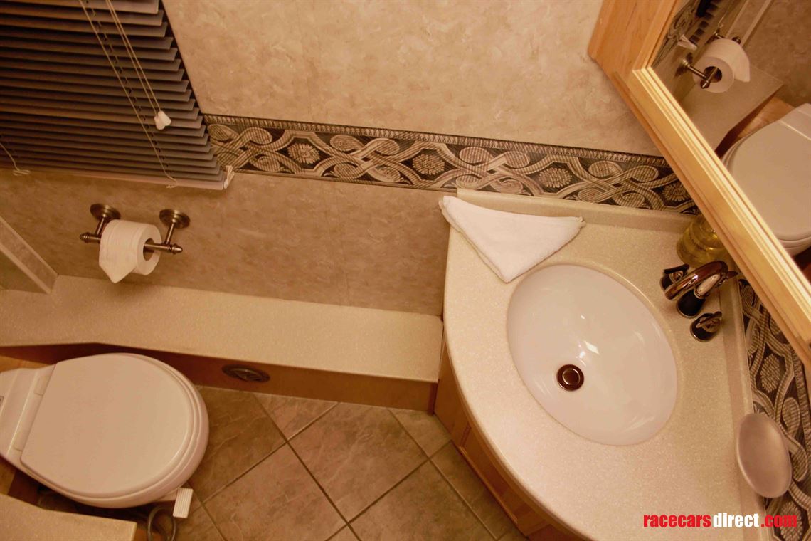 fleetwood-revolution-40l