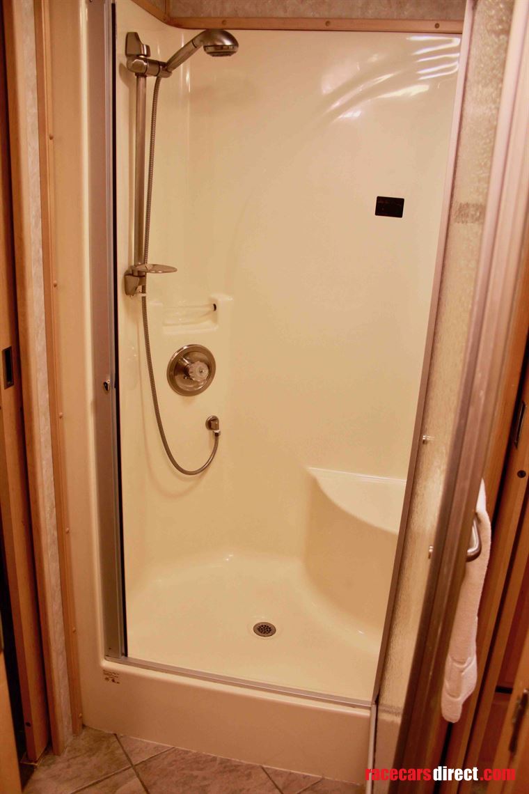 fleetwood-revolution-40l