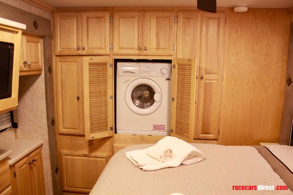 fleetwood-revolution-40l