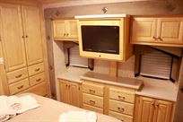 fleetwood-revolution-40l