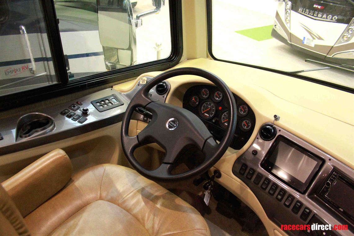 tiffin-phaeton-40qkh