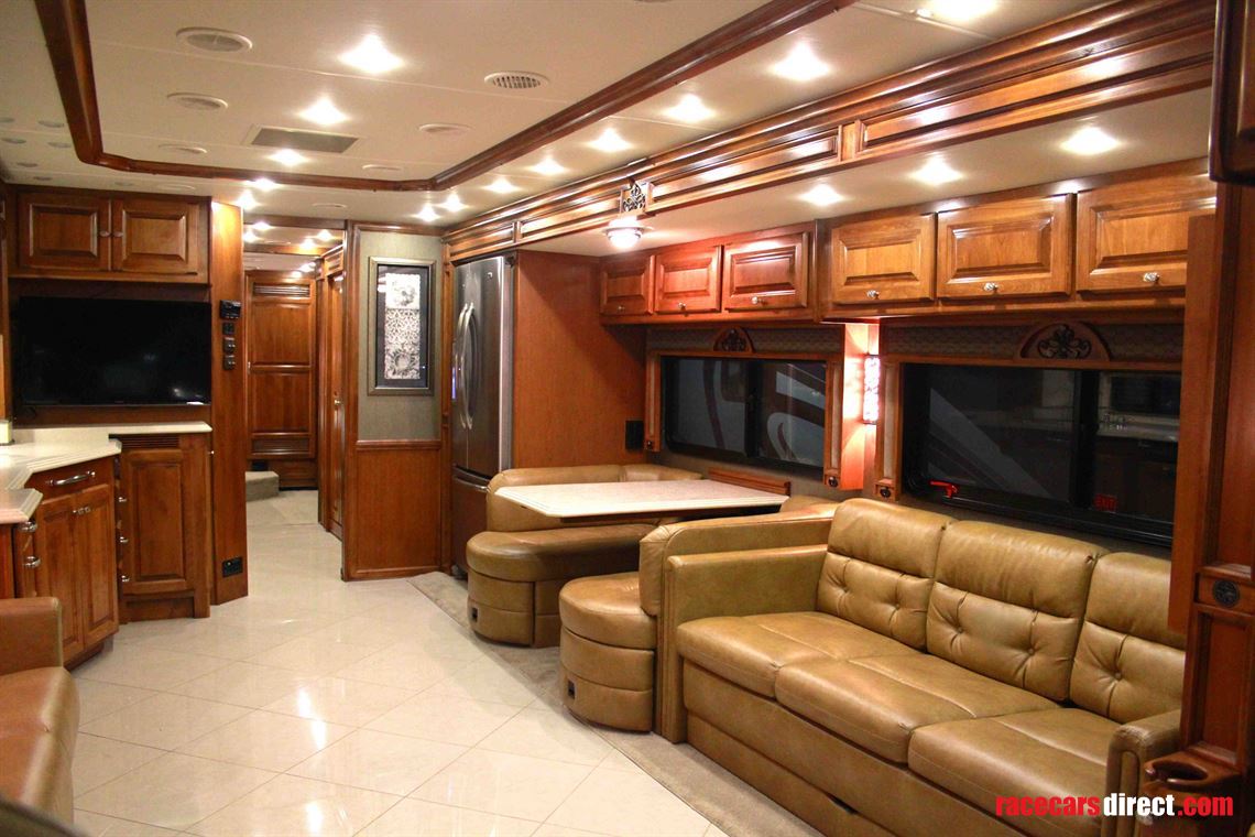 tiffin-phaeton-40qkh